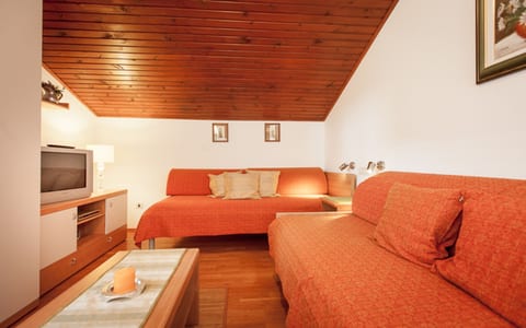 Apartments Tamara - Unit 211199-16