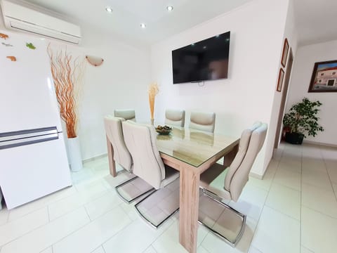 Apartments Toby - Unit 211466-16
