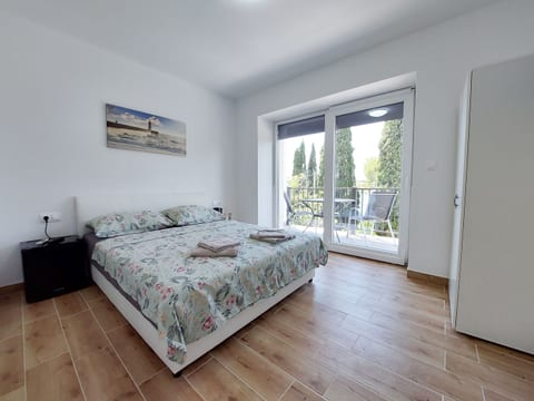 Apartment and Rooms Anne - Unit 211636-16