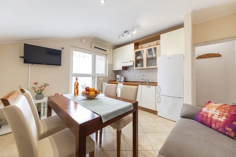 Apartments Mira - Unit 369085-13