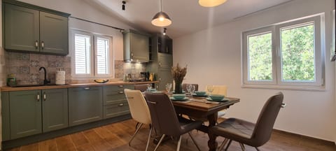 Apartments Hvaranin - Unit 369956-13