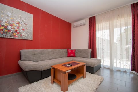 Apartments AS - Unit 370405-13