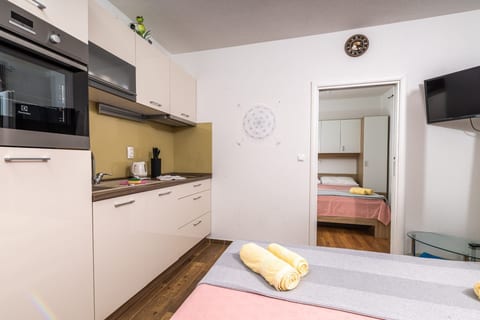 Apartments Serzane - Unit 370623-13