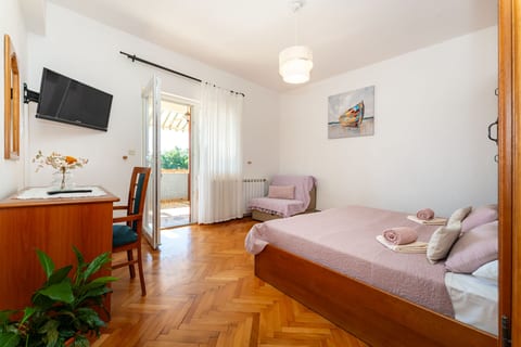 Apartments and Room Adriana - Unit 370757-13