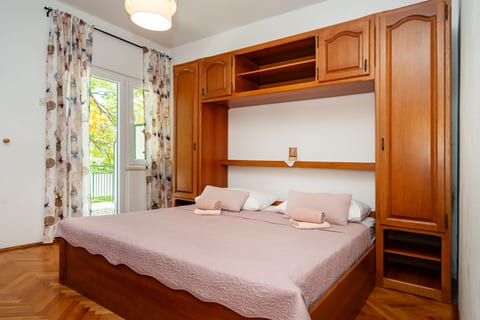 Apartments and Room Adriana - Unit 370759-13