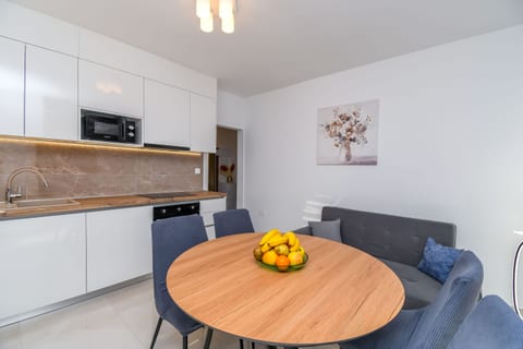 Apartment Nela - Unit 376631-13