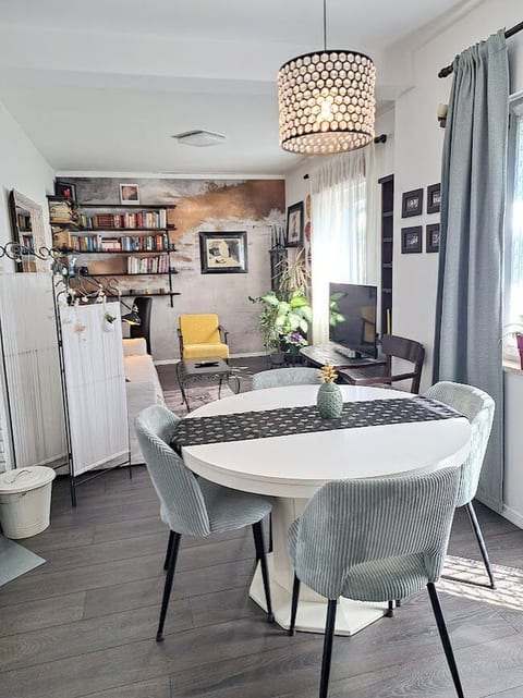Apartment Maja - Unit 371163-13