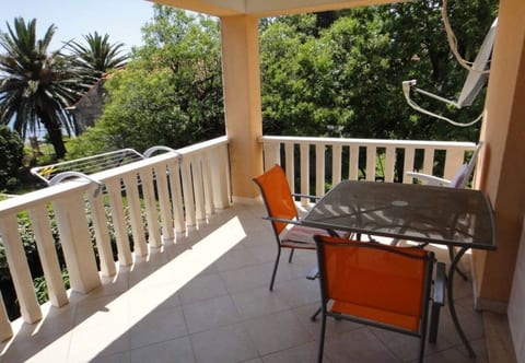 Apartments Antonio - Unit 372012-13