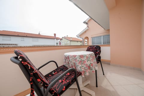 Apartments Mar - Unit 372494-13