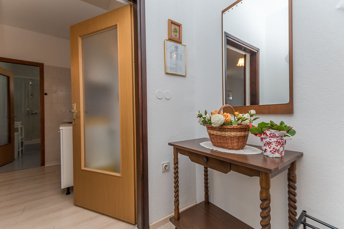 Apartment Neva - Unit 372572-13