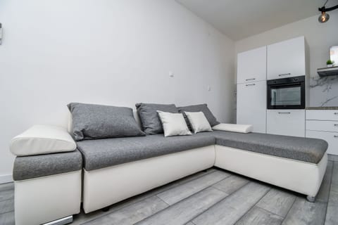 Apartments Gabi i Miki - Unit 372764-13