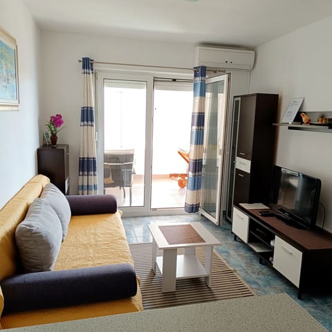 Apartments Anica - Unit 373495-13