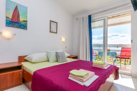Apartments Boro - Unit 373855-13