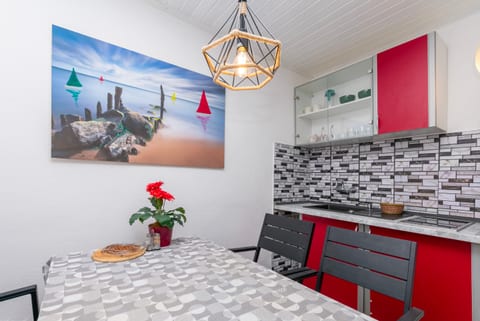 Apartments Boro - Unit 377908-13