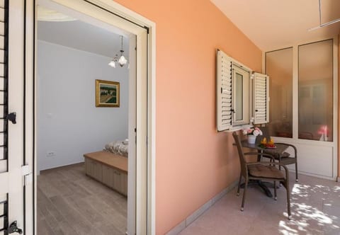 Apartment Dora - Unit 374510-13