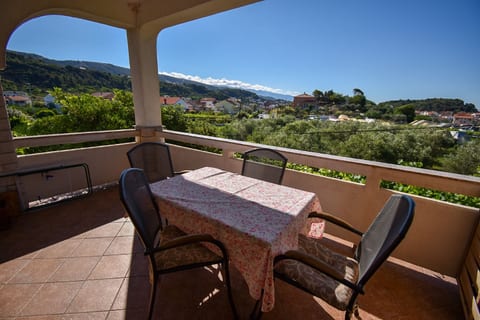 Apartments and Rooms Frane - Unit 374567-13
