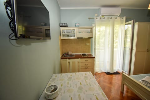 Apartments and Rooms Frane - Unit 374568-13