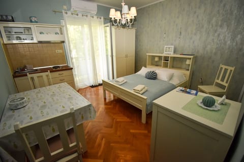 Apartments and Rooms Frane - Unit 374568-13