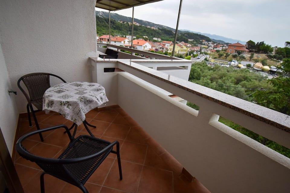 Apartments and Rooms Frane - Unit 374569-13