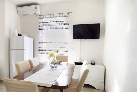 Apartments Apartmani Mastelić - Unit 375039-13