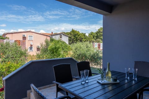 Apartment Horjan - Unit 375755-13