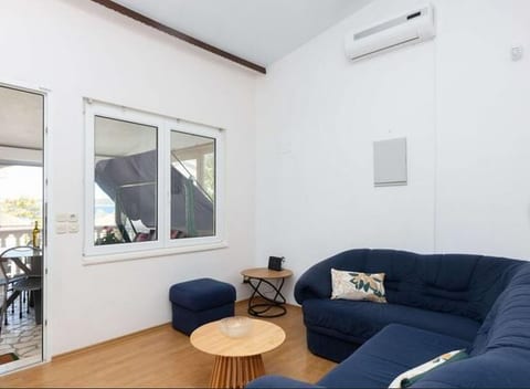 Apartments Helen - Unit 375999-13