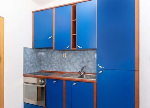 Apartments Helen - Unit 375999-13