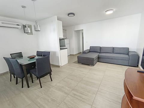 Apartments Helen - Unit 377284-13