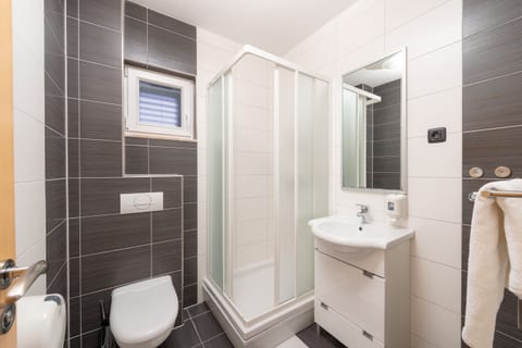 Apartments Vila Tučepi - Unit 376536-13