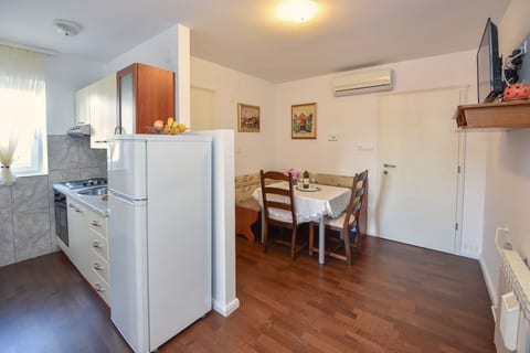 Apartments Mandre near sea - Unit 376708-13