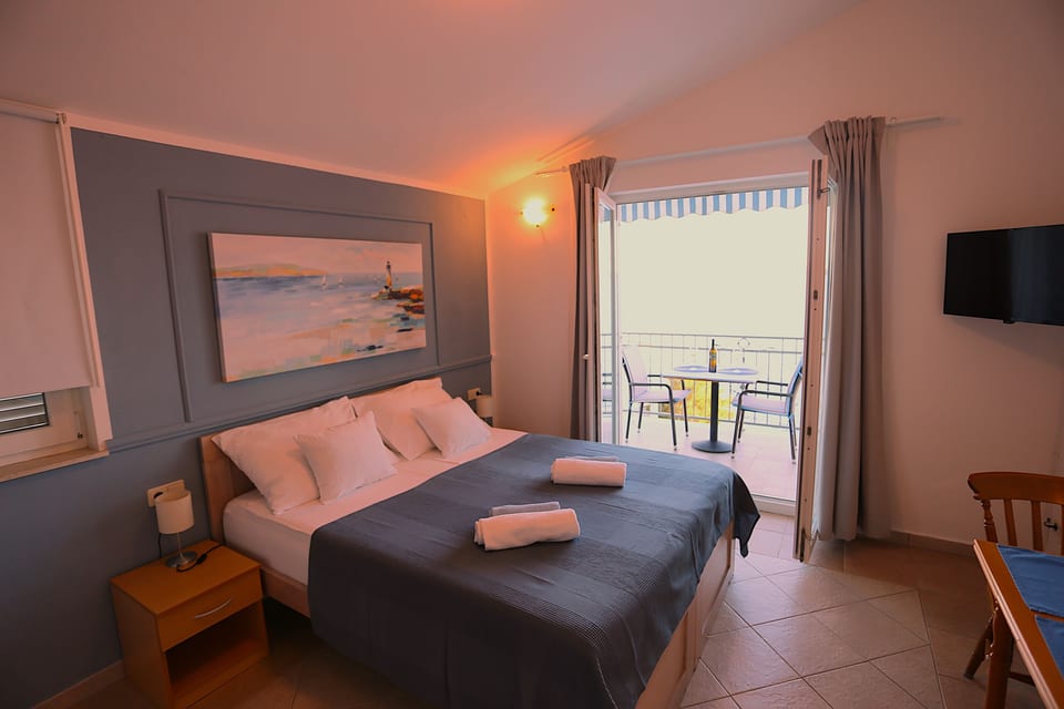 Apartments Jure - Unit 48888-61