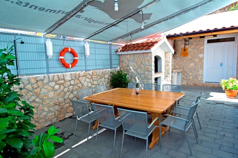 Apartments Jure - Unit 48888-61