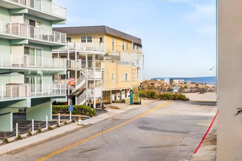 NEW LISTING SPECIAL 20% OFF Your Ocean City getaway -just steps from the sand.