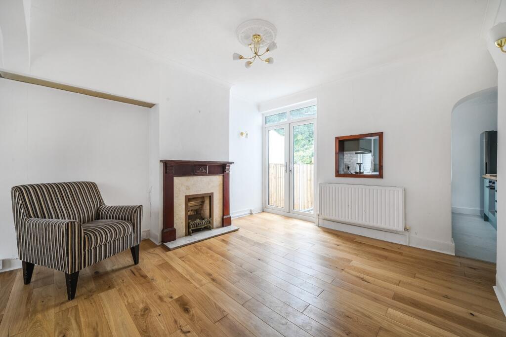 Comfy house near Manor Park image 1