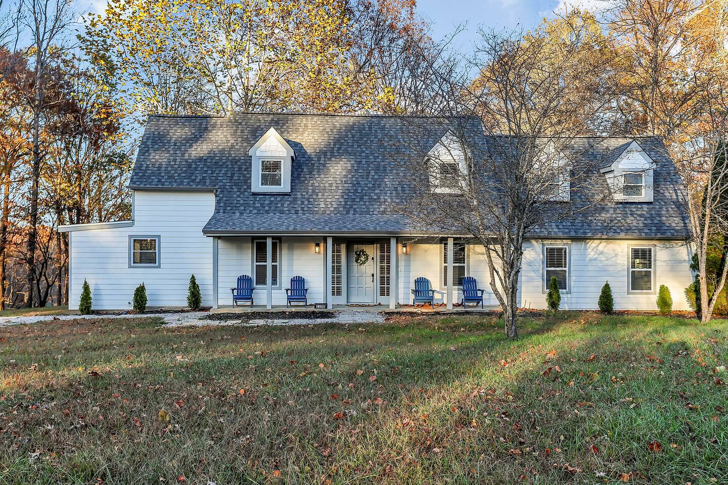 Tennessee Tranquility • Fire Pit • Forest Views