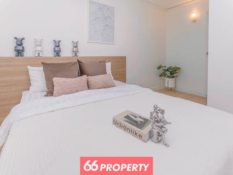 Modern 2BR Condo Near Maya with Doi Suthep View