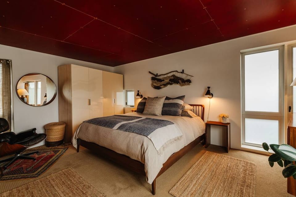 Sunlit Venice Designer Loft - 18' ceilings - Los Angeles