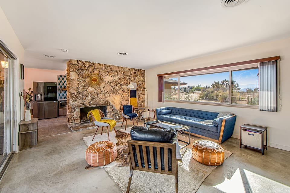 Experiencia Privada en el Desierto con Piscina, Jacuzzi y Estrellas - Yucca Valley