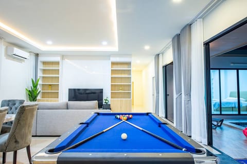 Aurora Villa Pattaya - Luxury 4BR Pool Villa