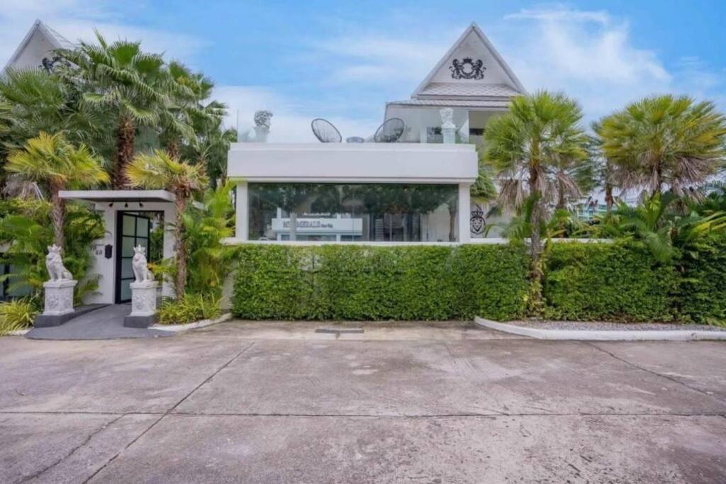 My Series Pool Villa Pattaya 7BR Luxury Stay