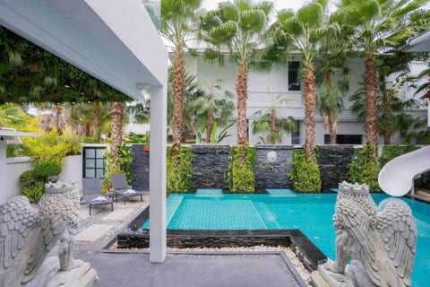 My Series Pool Villa Pattaya 7BR Luxury Stay