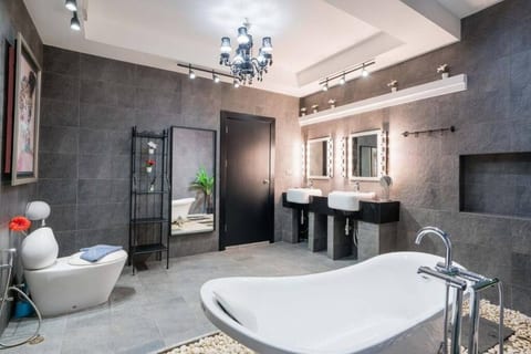 My Emerald Pool Villa Pattaya 7BR Luxury Stay