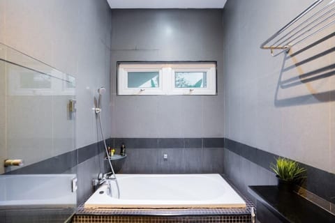 My Story • 4BR Pool Villa near Jomtien