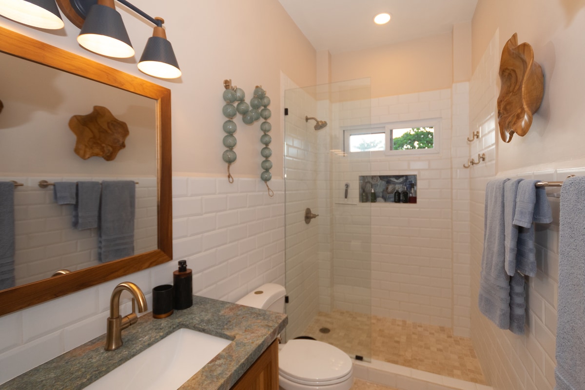 The SeaEsta at Coral Breeze in West End, Roatan image 35