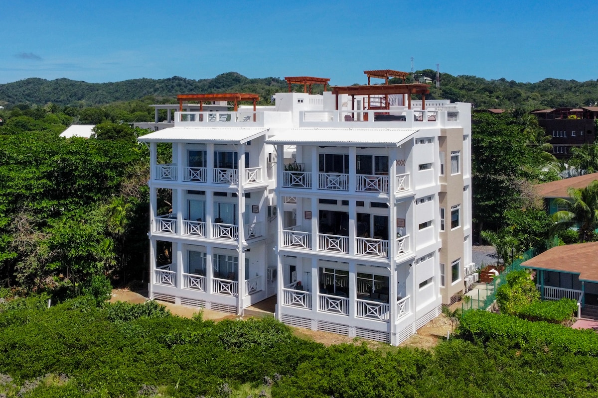 The SeaEsta at Coral Breeze in West End, Roatan image 37