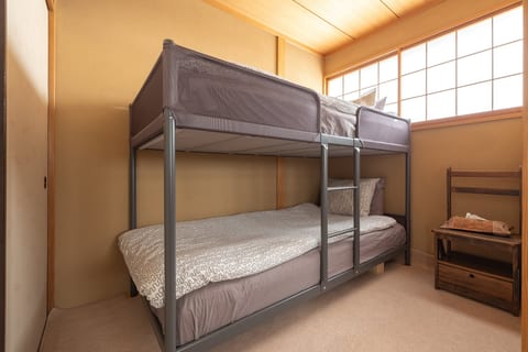Yoyogi Ivy Full | 2BR Unit with King Sized Bed