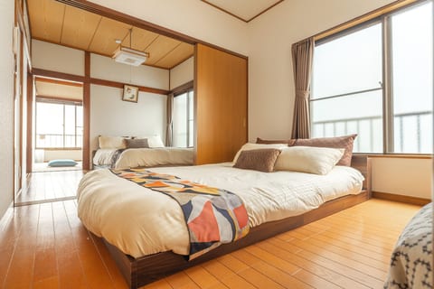 KiraKira House | Charming 3BR Unit | Yamanote