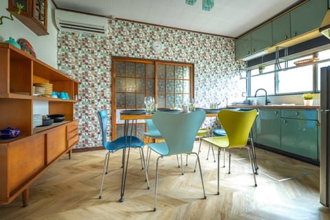 Showa House – Spacious Retro Stay