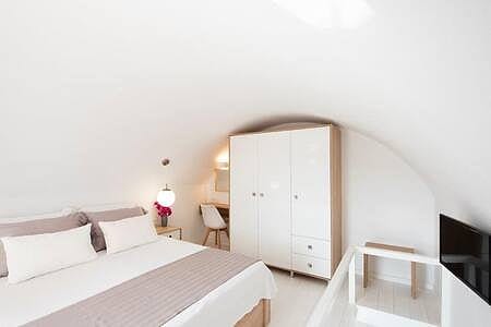 White Orchid Suites | 2 | Heated Shared Mini Pool