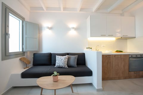 White Orchid Suites | 4 | Private Hot Tub